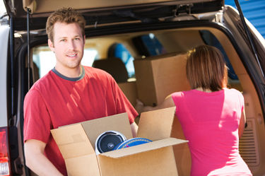 Self Storage Couple Unloading